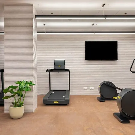 Me Hotel 5*