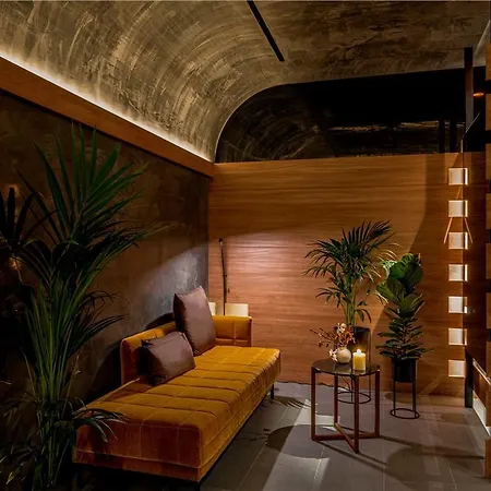 Me Hotel