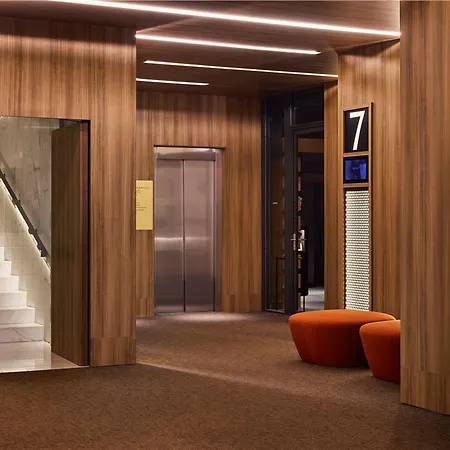 Me Hotel 5*